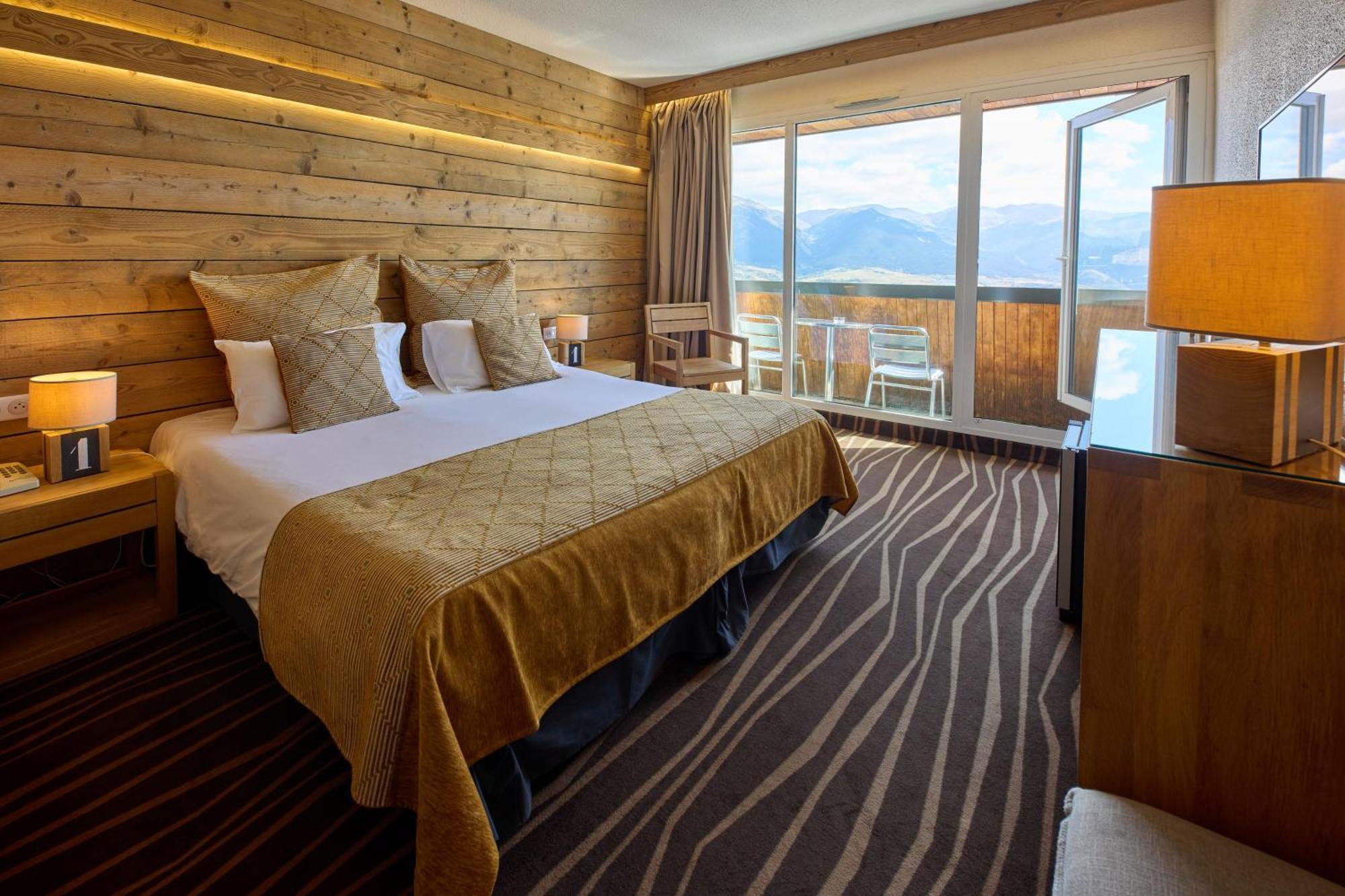 Hotel Le Grand Tetras Font-Romeu-Odeillo-Via Kültér fotó