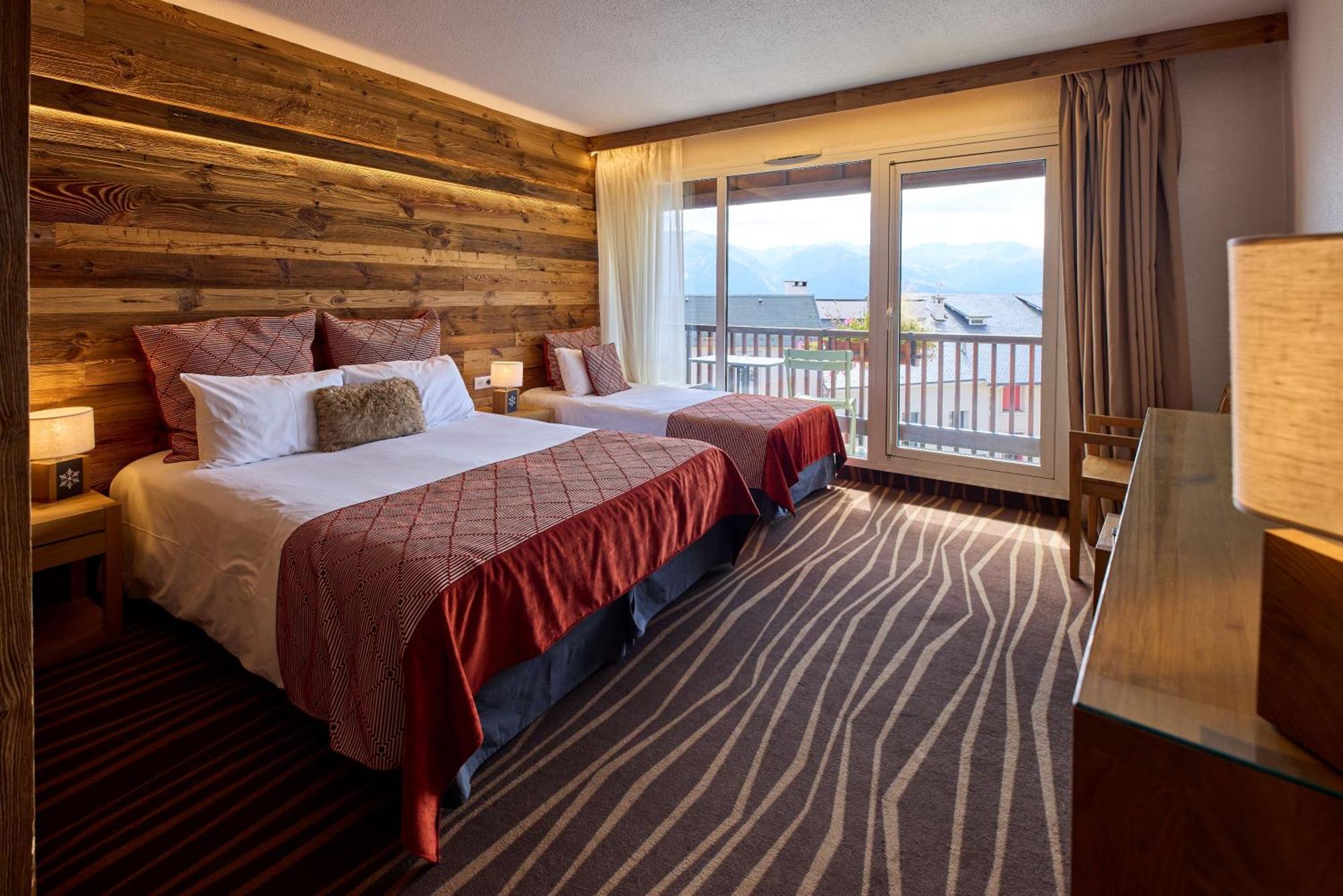 Hotel Le Grand Tetras Font-Romeu-Odeillo-Via Kültér fotó