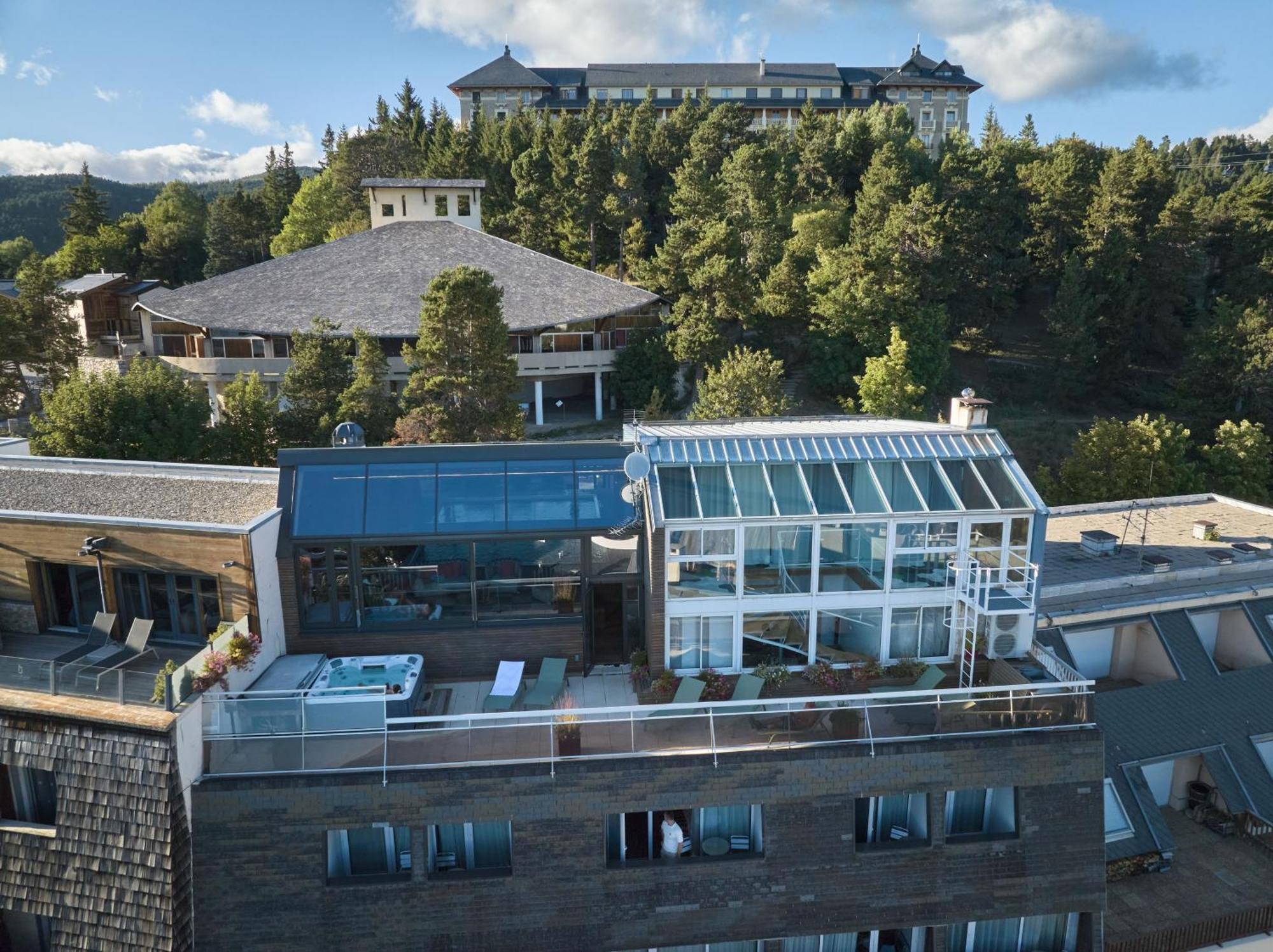 Hotel Le Grand Tetras Font-Romeu-Odeillo-Via Kültér fotó